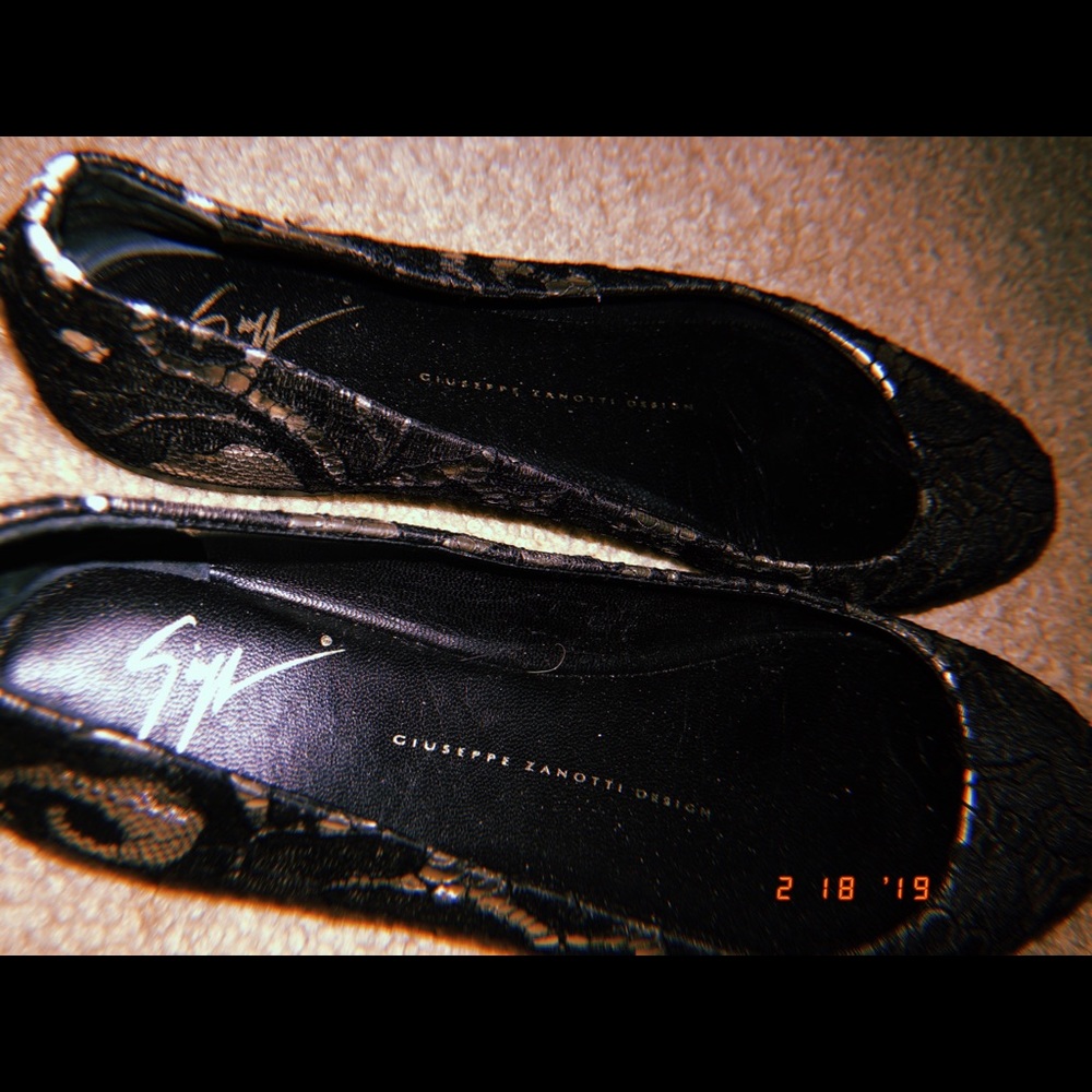 Giuseppe Zanotti Design flats